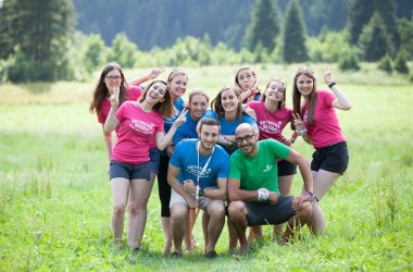 Jugendgruppe Camps mit dem Leiter Vincent Ackermans | © young austria - Österreichs Erlebnisgästehäuser GmbH